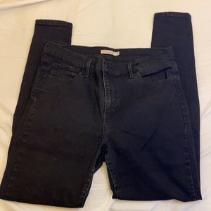 Women’s High rise Levi jeans